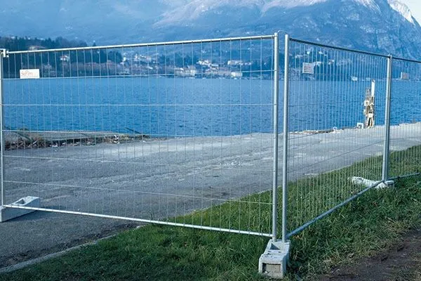 Cerca de malla de alambre