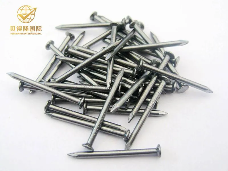 Clavos de alambre comunes